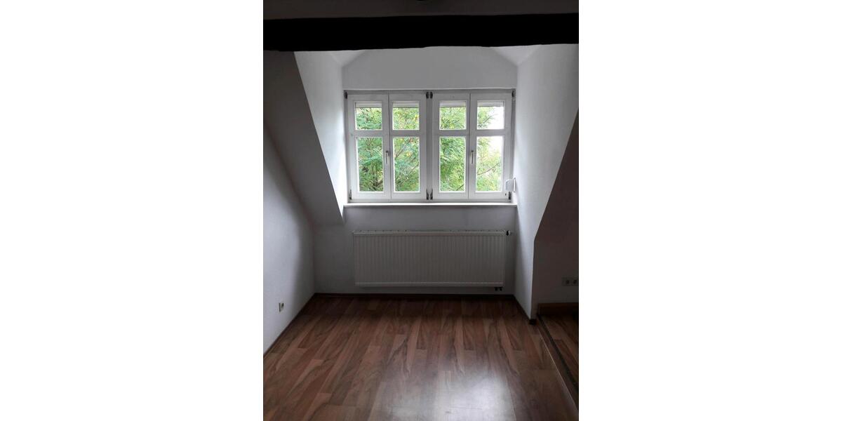 Dachgeschoßwohnung Bad Schmiedeberg - 1.5 Zimmer, 38 m&sup2;, 395&euro; | Angebot:25238108