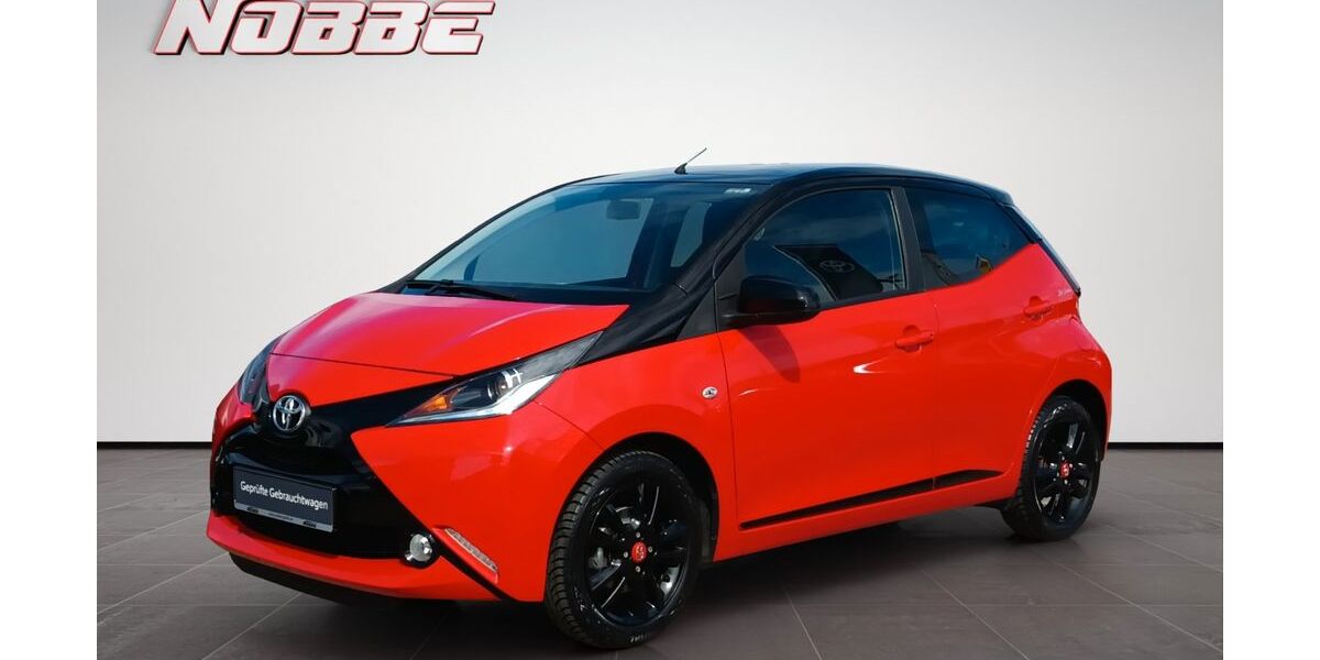 Toyota Aygo (X) 49.350 km 9.450 &euro; Garbsen 30827