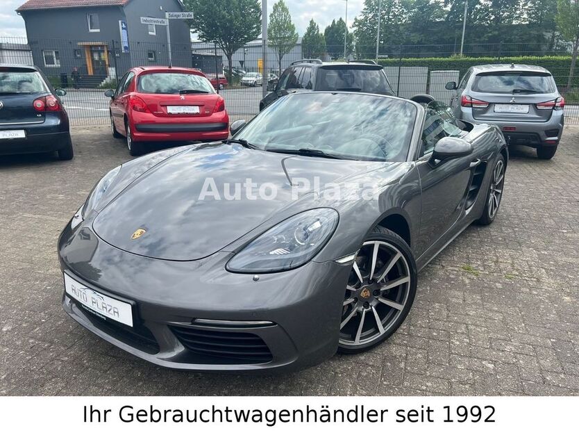Porsche Boxster 68.500 km 51.718 € Bremen 28199
