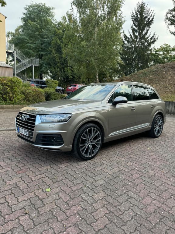 Q7