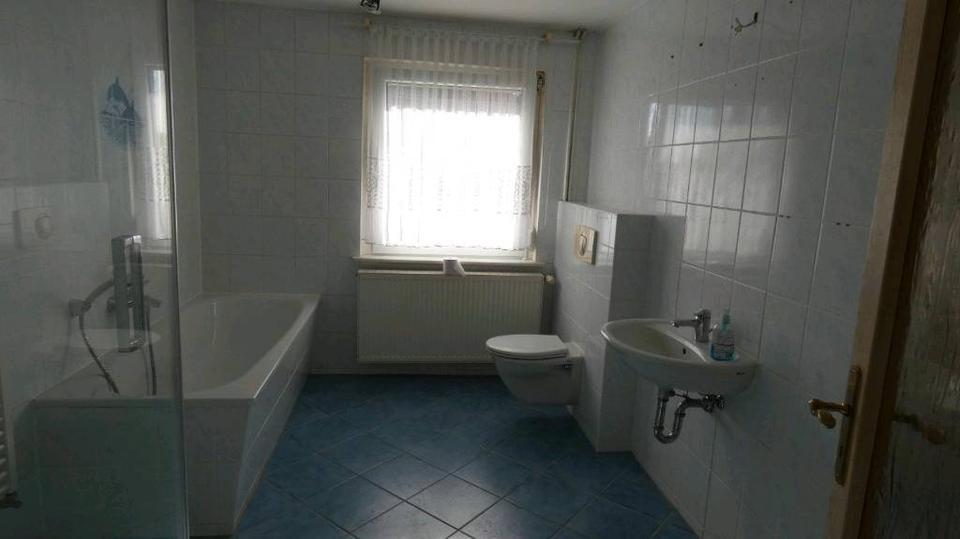 Doppelhaushälfte Staßfurt - 3 Zimmer, 90 m&sup2;, 120.000&euro; | Angebot:26131116