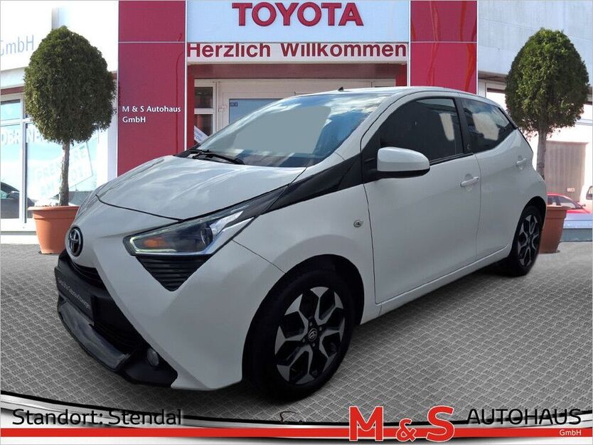 Aygo (X)