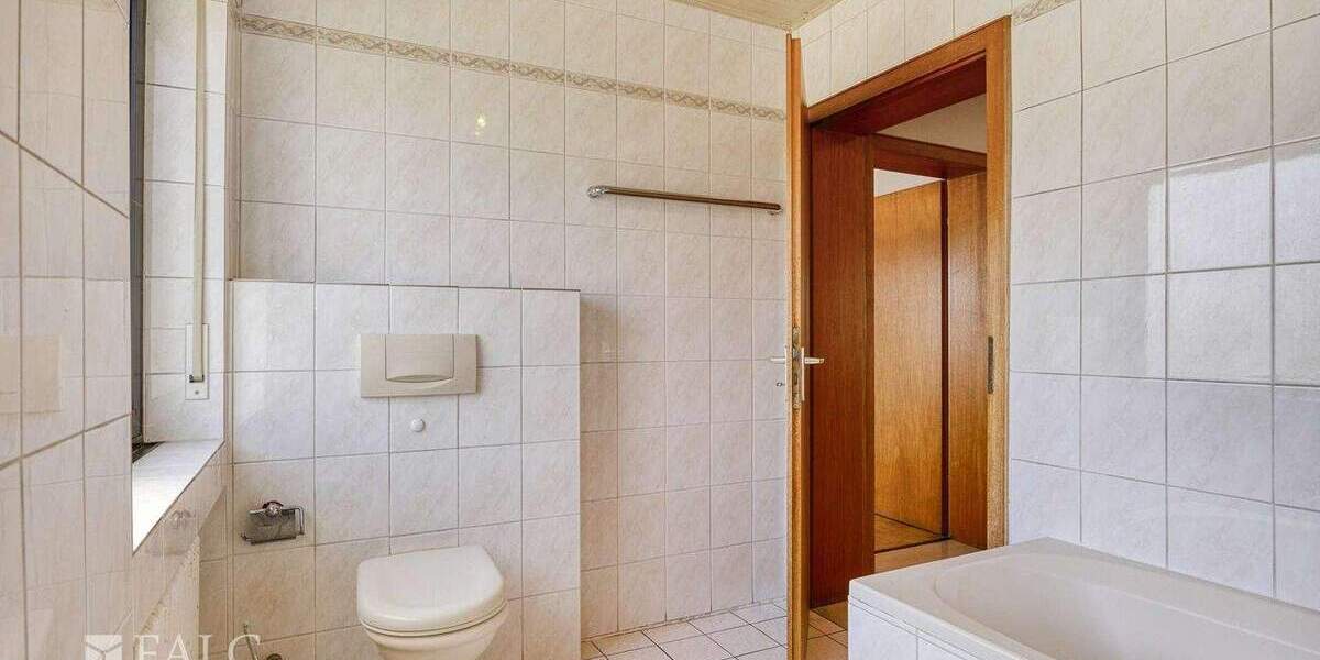 Reihenendhaus Köln Weiden - 5 Zimmer, 124 m&sup2;, 599.000&euro; | Angebot:23047571