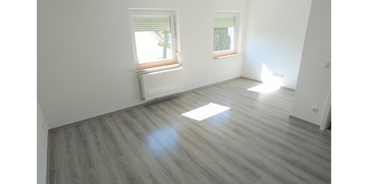 Einfamilienhaus Landau an der Isar - 6 Zimmer, 150 m&sup2;, 1.480&euro; | Angebot:26432104