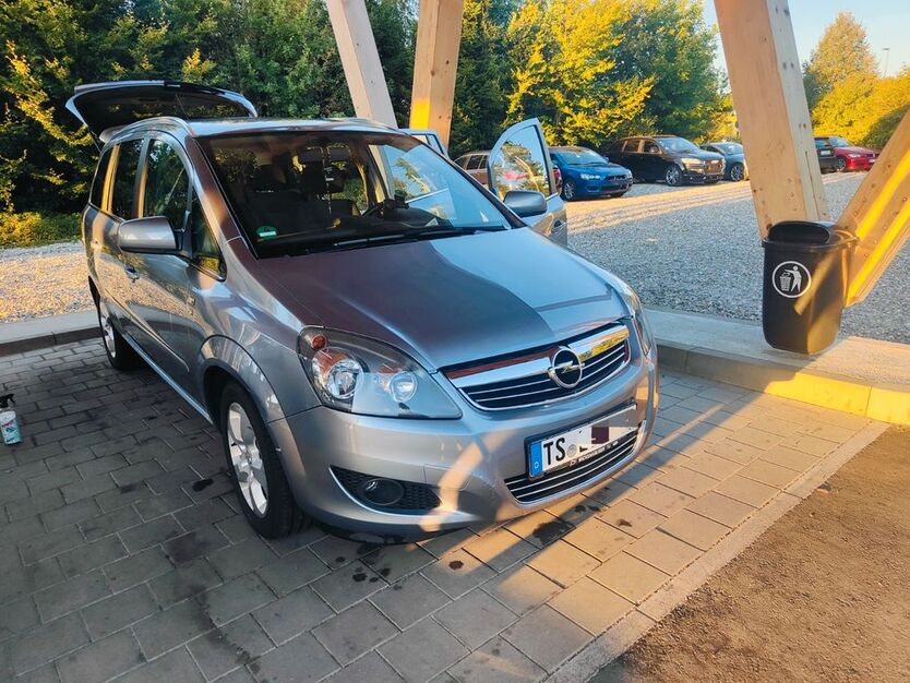 Opel Zafira 186.000 km 5.300 € Traunreut 83301