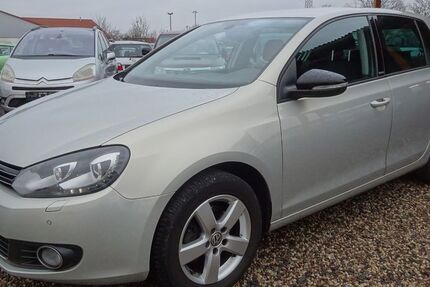 VW Golf 197.625 km 4.700 € Dresden 01219