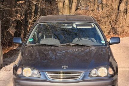 Toyota Avensis 67.000 km 2.999 &euro; Dachau 85221