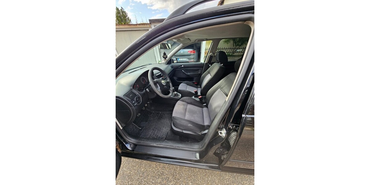 VW Golf 329.068 km 1.700 &euro; Freudenstadt 72250