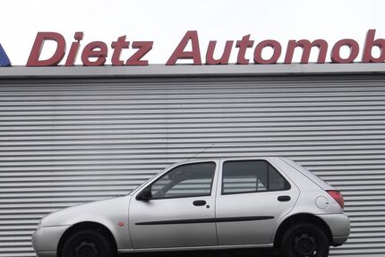 Ford Fiesta 93.000 km 2.950 &euro; Aken 06385