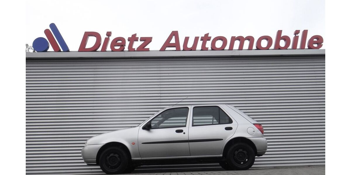 Ford Fiesta 93.000 km 2.950 &euro; Aken 06385