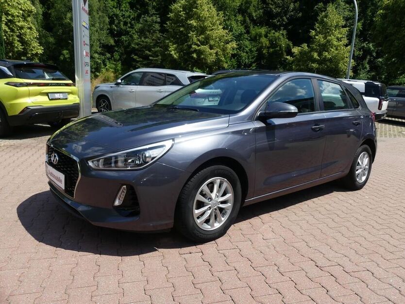 i30