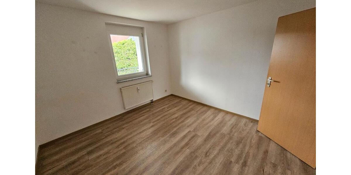 Etagenwohnung Ebersdorf bei Coburg - 3.5 Zimmer, 76 m&sup2;, 188.000&euro; | Angebot:27005910