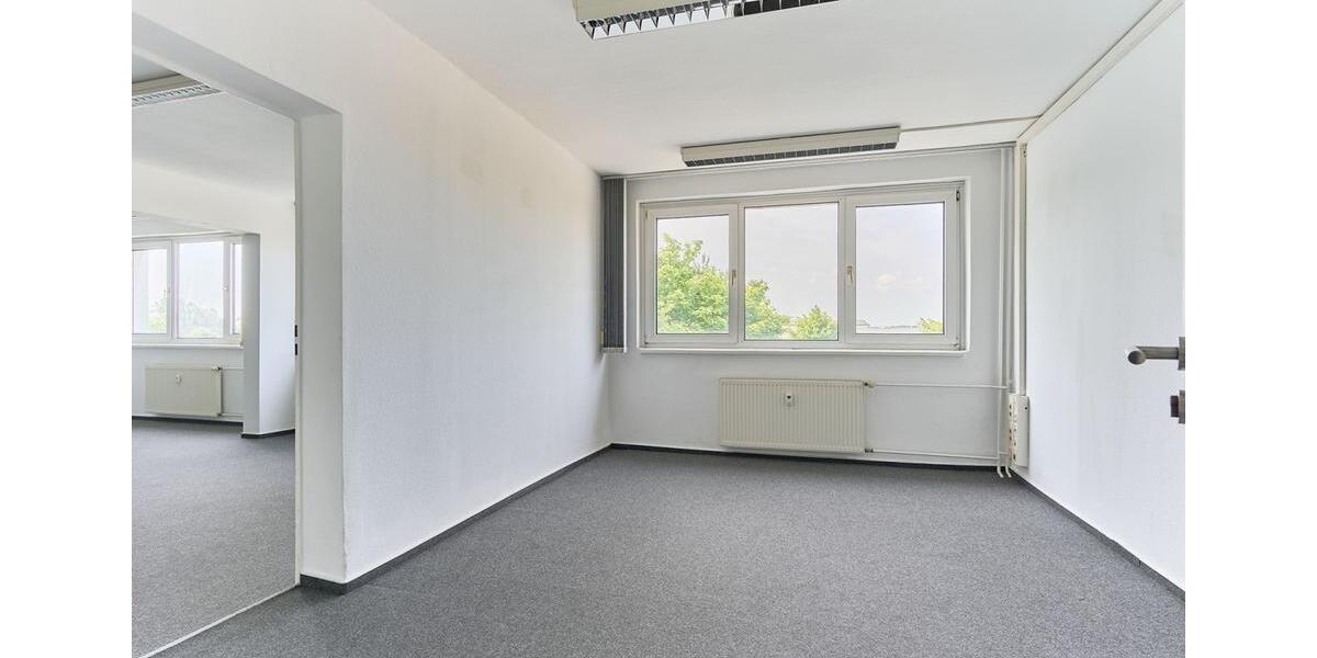 Gewerbeobjekt Lambrechtshagen - 9&euro; | Angebot:23810775