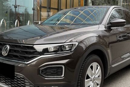 VW T-Roc 104.000 km 18.999 &euro; Hohenlinden bei München 85664