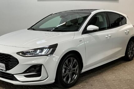 Ford Focus 11.261 km 22.490 € Pulheim 50259