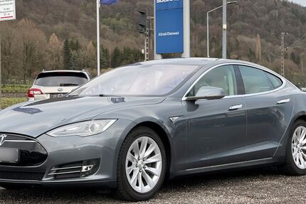 Tesla Model S 251.750 km 16.890 &euro; Trier 54294