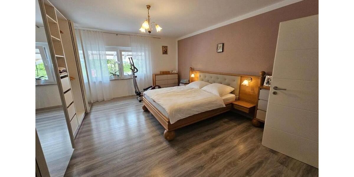 Mehrfamilienhaus, Wohnhaus Poppenricht - 8 Zimmer, 296 m&sup2;, 699.000&euro; | Angebot:26833057