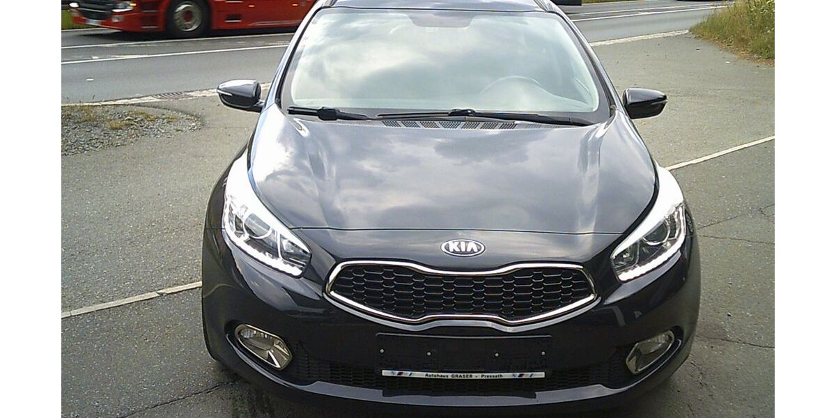 Kia ceed Sportswagon 190.000 km 4.900 &euro; Bad Berneck 95460