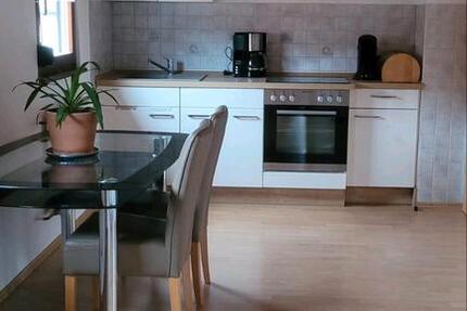 3 zimmerwohnung mit Küche und Bad, 900 Euro 3 zimmer