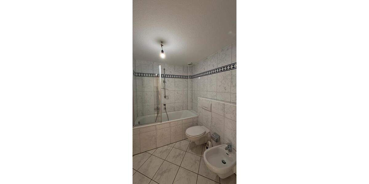 Dachgeschoßwohnung Dortmund Brackel - 3 Zimmer, 65 m&sup2;, 600&euro; | Angebot:26679624