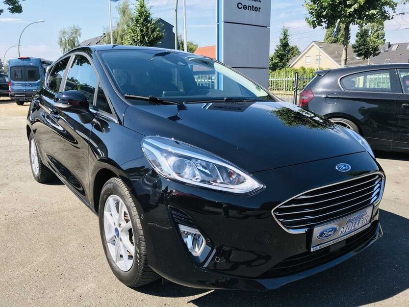 Ford Fiesta 22.050 km 17.480 € Berlin 13127