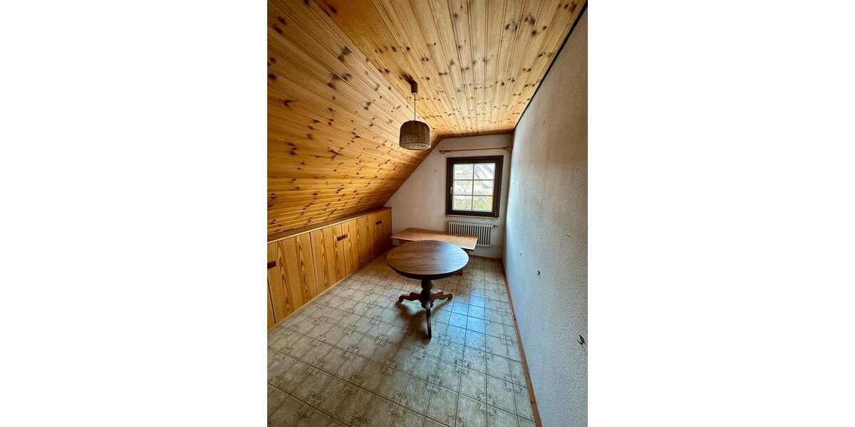 Einfamilienhaus Villingen-Schwenningen Schwenningen - 6 Zimmer, 150 m&sup2;, 329.000&euro; | Angebot:26811599