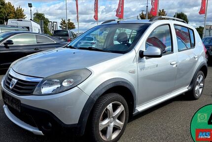 Dacia Sandero 180.000 km 2.777 € Arnstadt 99310