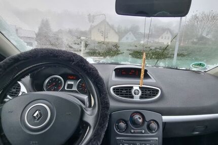 Renault Clio 161.000 km 2.250 &euro; Runkel 65594