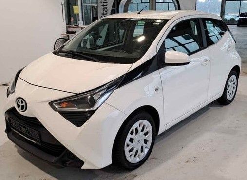 Aygo (X)