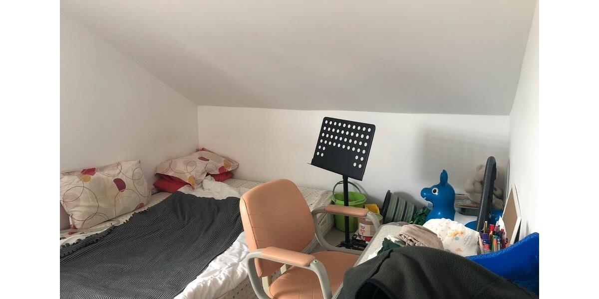 Dachgeschoßwohnung Weyhe - 4 Zimmer, 95 m&sup2;, 810&euro; | Angebot:25907419