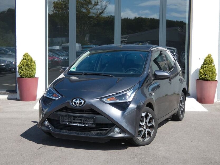Aygo (X)