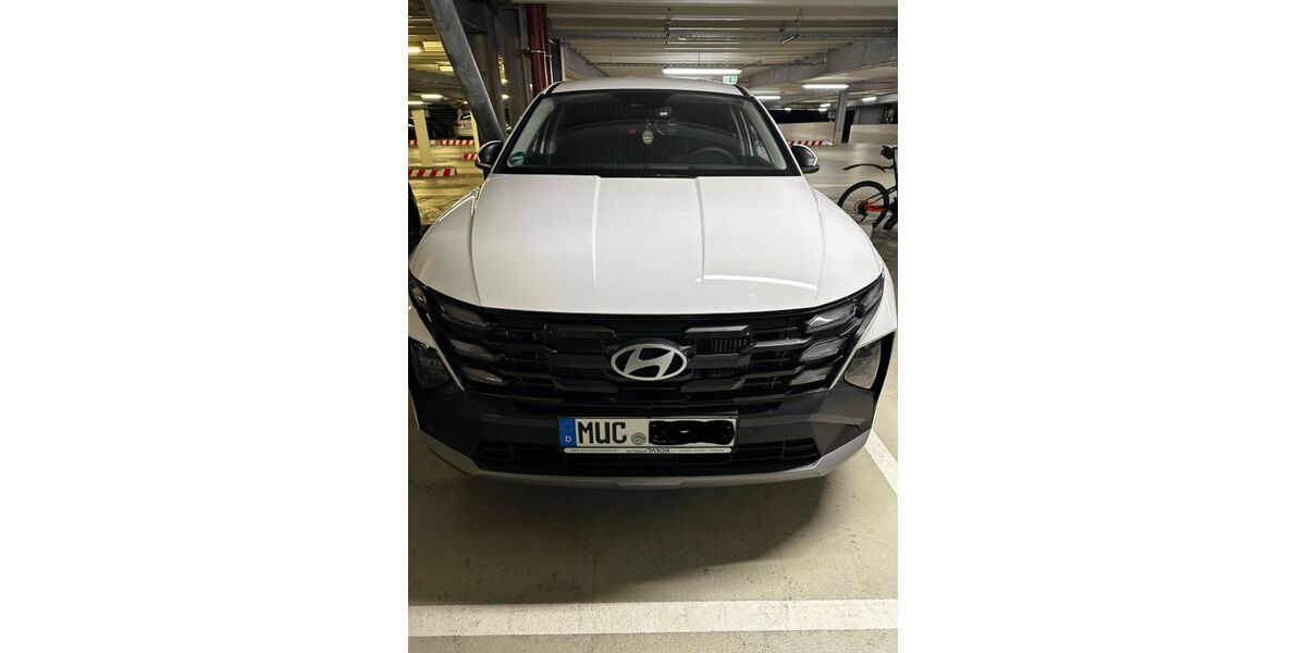 Hyundai TUCSON 12.000 km 24.500 &euro; München 80937
