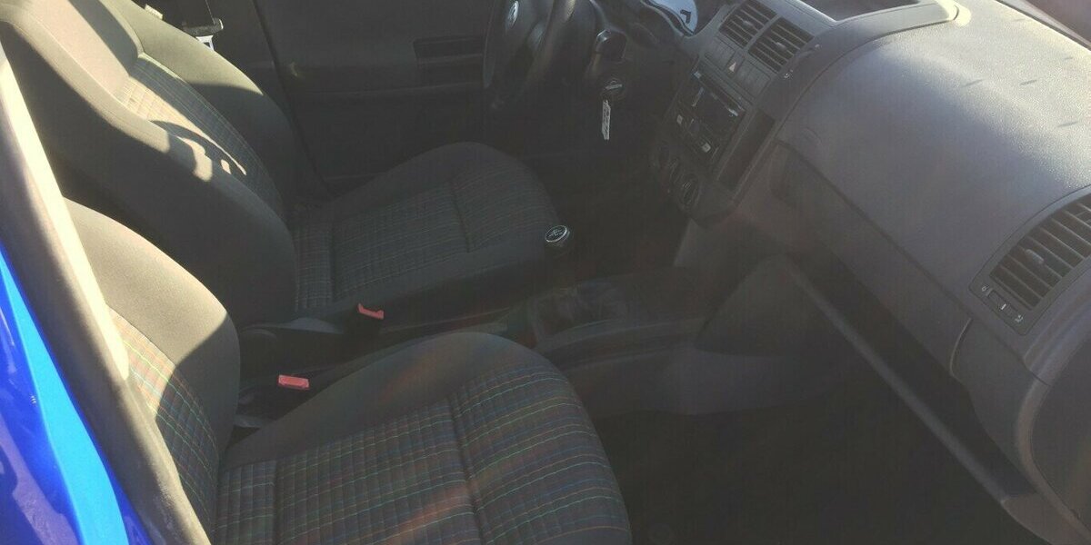 VW Polo Trendline,4 Türig,Tüv Neu! 175.000 km 3.600 &euro; Himmelkron 95502