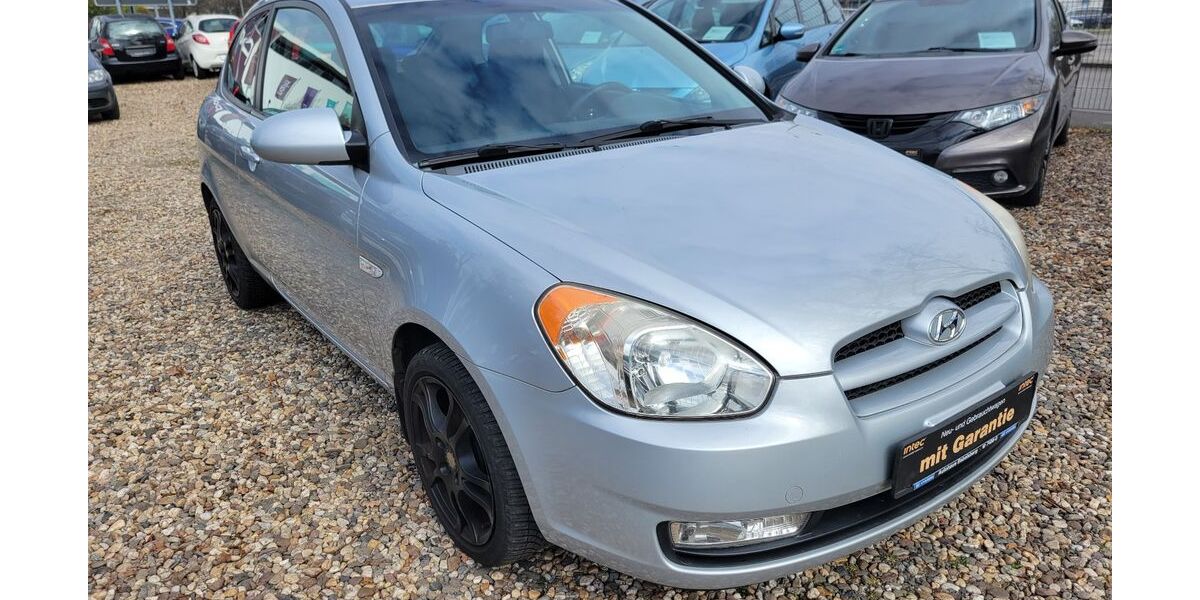 Hyundai Accent 138.777 km 2.200 &euro; Potsdam 14480