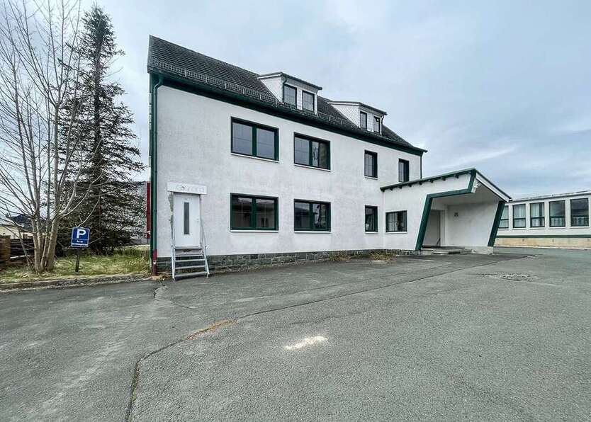 Büro in Grünbach 120.000 € 320 m²