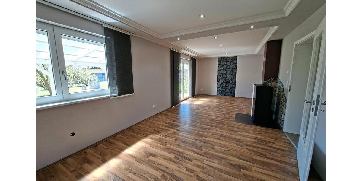 Einfamilienhaus Schirnding - 5 Zimmer, 120 m&sup2;, 349.000&euro; | Angebot:26850854