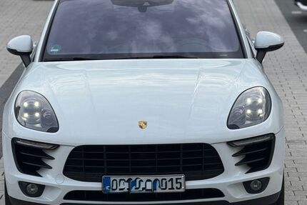 Porsche Macan 100.000 km 32.490 &euro; Offenbach am Main 63069
