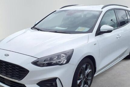 Ford Focus 56.425 km 15.900 € Gersfeld 36129