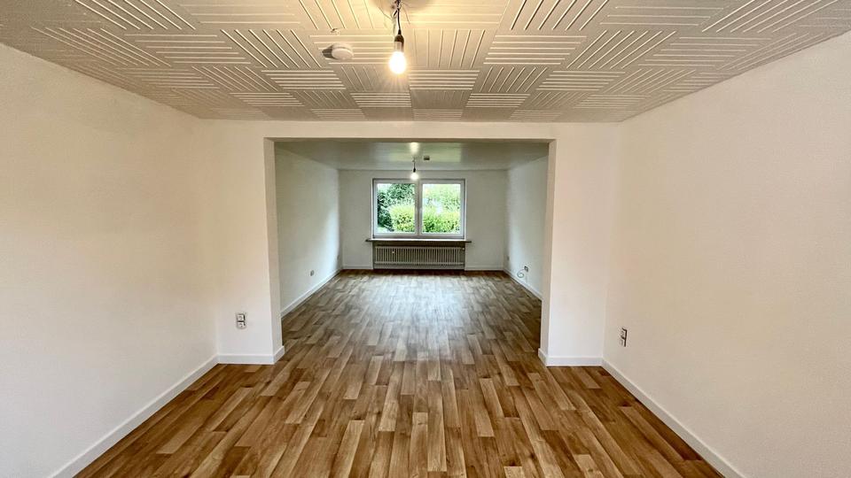 Charmante Doppelhaushälfte mit 4 Zimmern, Küche und kleinem Garten! 4 zimmer