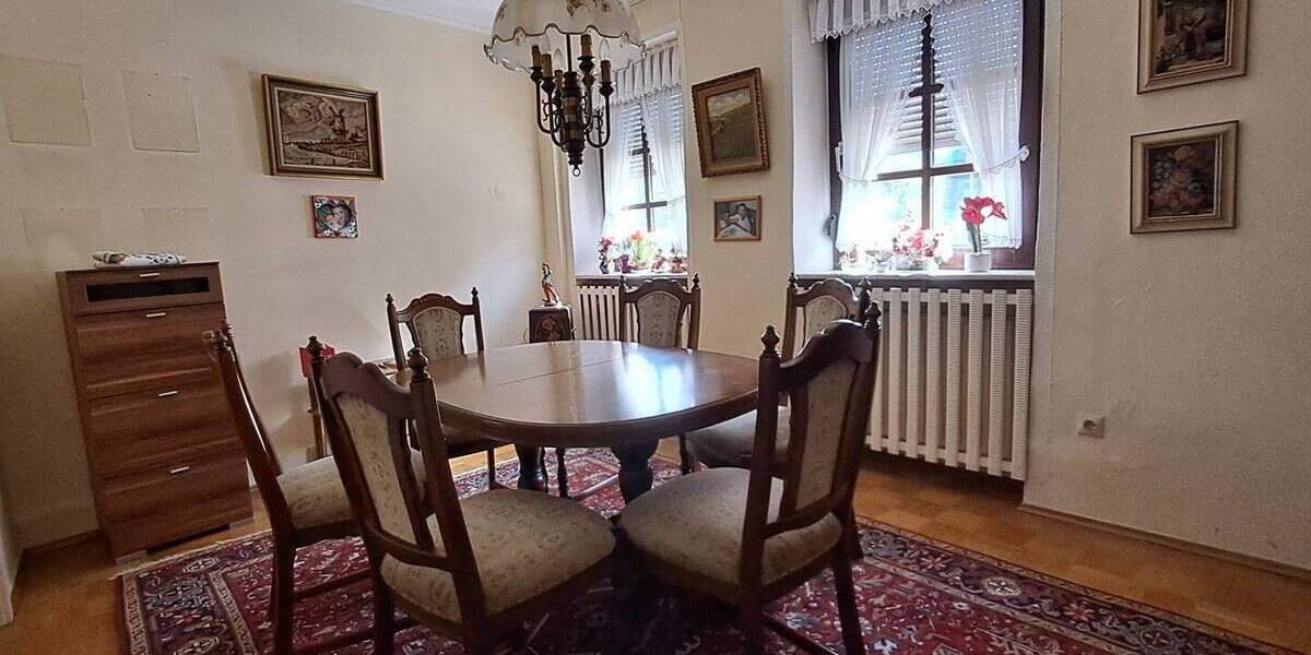 Mehrfamilienhaus, Wohnhaus Wiesloch - 6 Zimmer, 145 m&sup2;, 199.000&euro; | Angebot:26741948