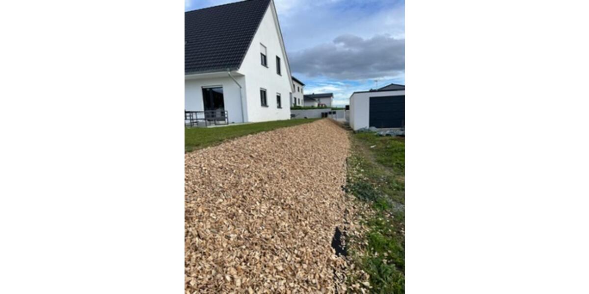 Doppelhaushälfte Hohenroth - 4.5 Zimmer, 122 m&sup2;, 1.195&euro; | Angebot:24631592