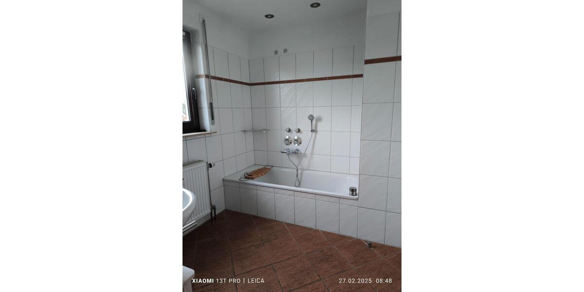Dachgeschoßwohnung Schwalmstadt - 4 Zimmer, 95 m&sup2;, 880&euro; | Angebot:26339678