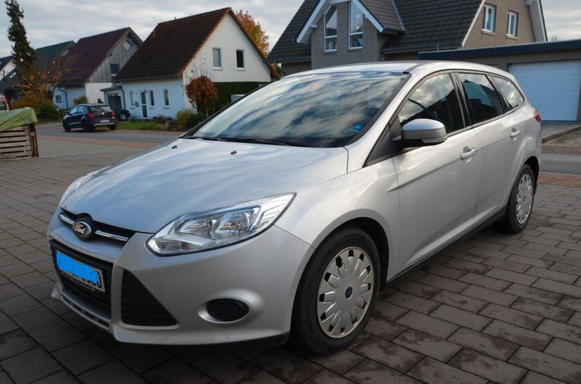 Ford Focus 162.500 km 5.900 € Dörentrup 32694