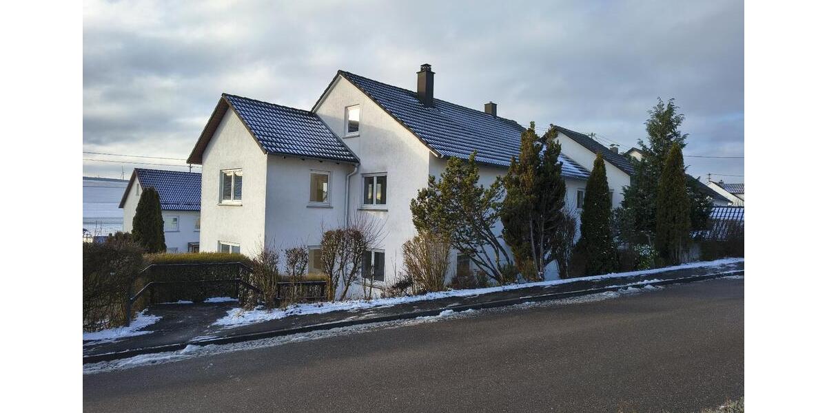 Renoviertes 2 Familienhaus in bester Lage # KEINE Provision 11 zimmer