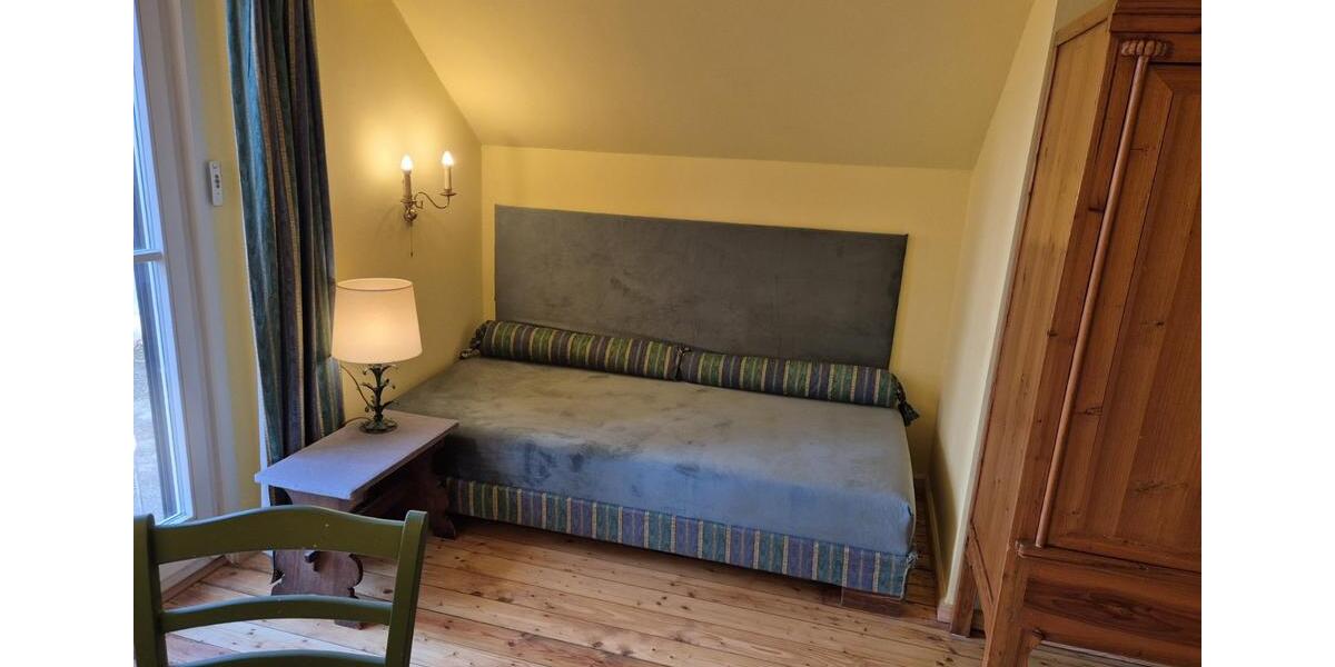 Dachgeschoßwohnung Jena - 3 Zimmer, 80 m&sup2;, 960&euro; | Angebot:25333304