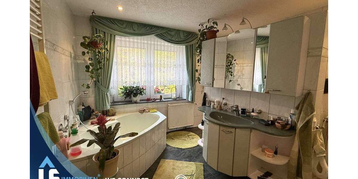 Einfamilienhaus Stendal - 4 Zimmer, 310 m&sup2;, 199.999&euro; | Angebot:25775388