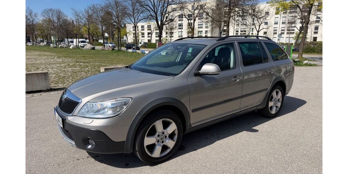 Skoda Octavia 200.000 km 5.980 &euro; München 81829