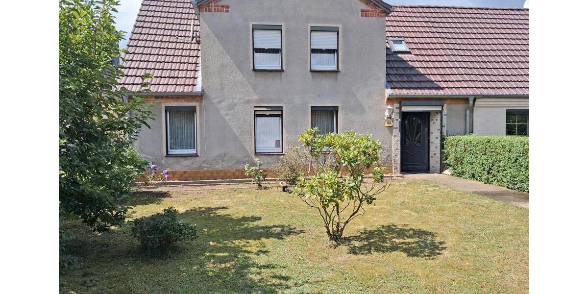 Einfamilienhaus Karstädt - 5 Zimmer, 250 m&sup2;, 150.000&euro; | Angebot:25635397