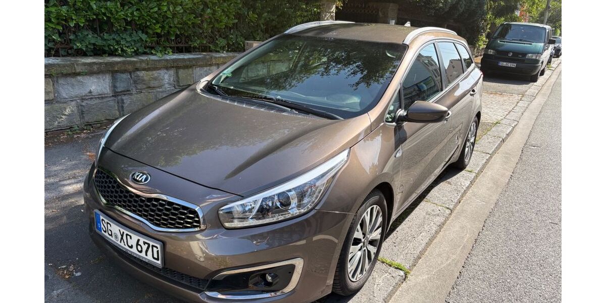 Kia ceed Sportswagon 116.399 km 7.199 &euro; Solingen 42719