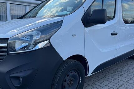 Opel Vivaro 99.609 km 17.999 &euro; Nordhausen 99734